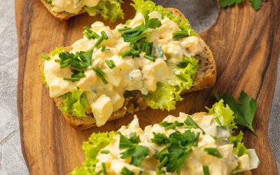 Pasta z awokado i jajka