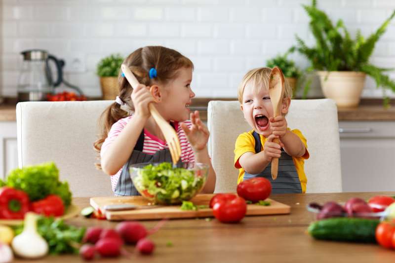 Narodowe Centrum Edukacji Żywieniowej|dzieci szkolne i przedszkolne