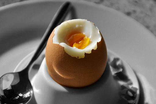 Czy jajka podwyższają poziom cholesterolu we krwi?