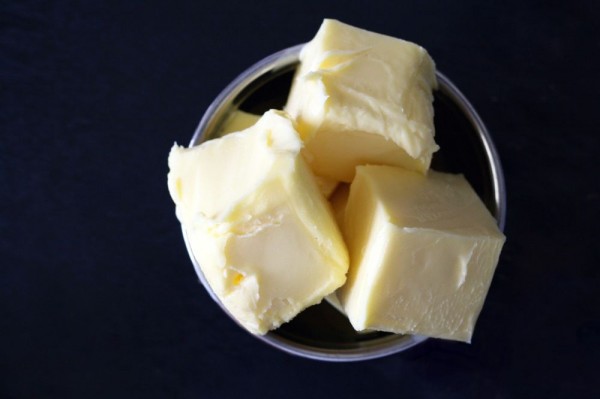 Narodowe Centrum Edukacji Żywieniowej | Masło czy margaryna? Czym smarować  pieczywo?