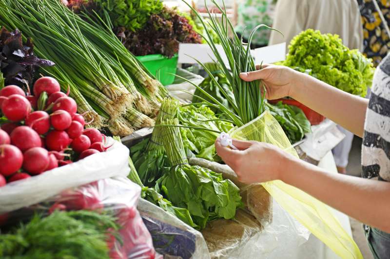 Narodowe Centrum Edukacji Żywieniowej | Pozostałości pestycydów w owocach i warzywach – fakty i mity